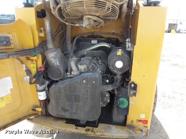 image for item DV9711 2010 Caterpillar 246C skid steer