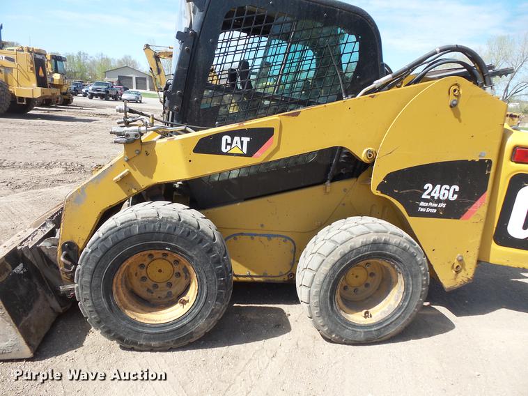 image for item DV9711 2010 Caterpillar 246C skid steer