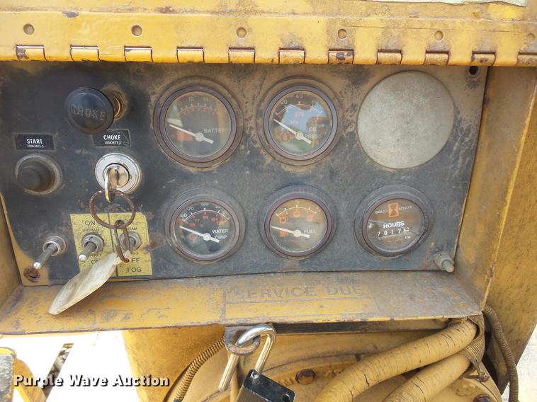 image for item DV9713 1988 Ingram 11-2700-R pneumatic roller