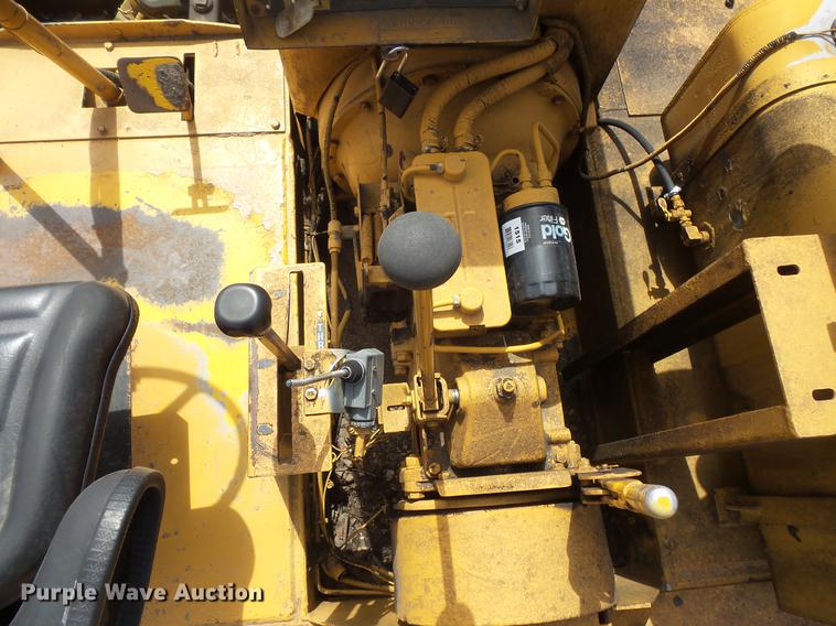 image for item DV9713 1988 Ingram 11-2700-R pneumatic roller