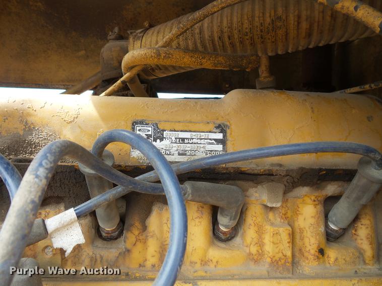 image for item DV9713 1988 Ingram 11-2700-R pneumatic roller