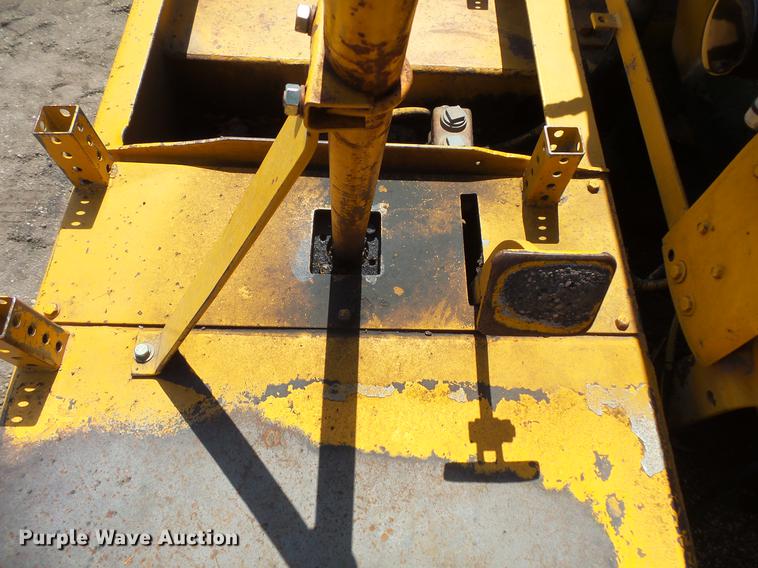 image for item DV9714 1988 Ingram 1-2700-P pneumatic roller