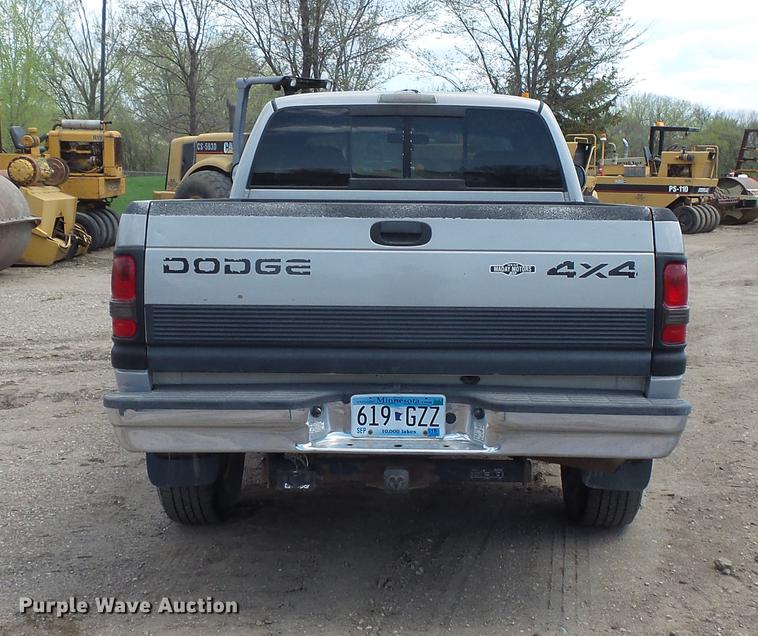 image for item DV9715 2000 Dodge Ram 1500 Ext. Cab pickup truck
