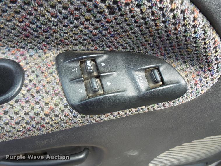 image for item DV9715 2000 Dodge Ram 1500 Ext. Cab pickup truck