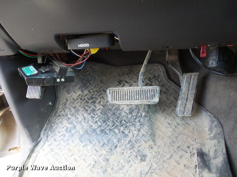 image for item DV9715 2000 Dodge Ram 1500 Ext. Cab pickup truck