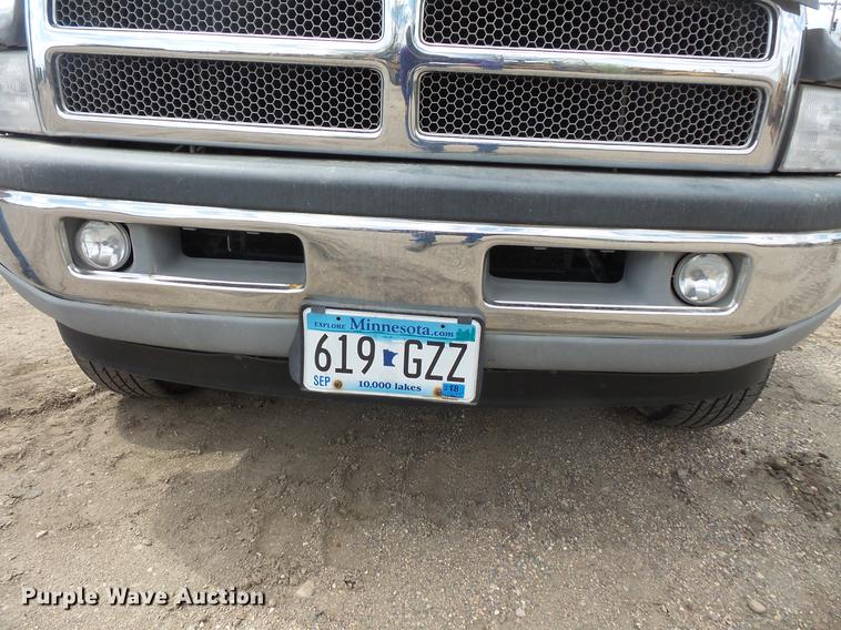 image for item DV9715 2000 Dodge Ram 1500 Ext. Cab pickup truck