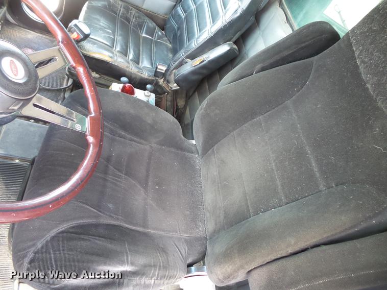 image for item DV9716 1991 Peterbilt 379 dump truck