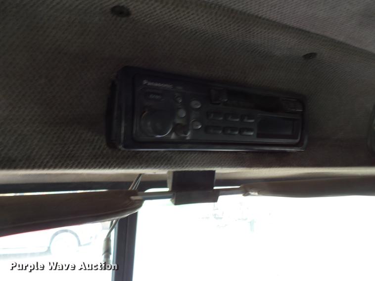 image for item DV9716 1991 Peterbilt 379 dump truck