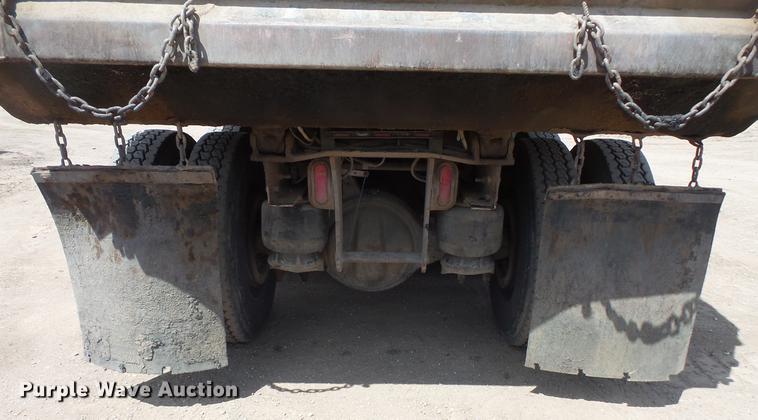 image for item DV9716 1991 Peterbilt 379 dump truck