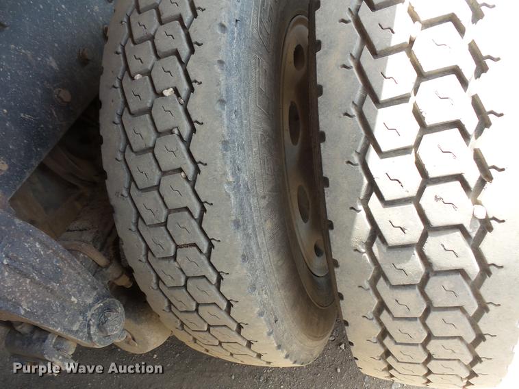 image for item DV9716 1991 Peterbilt 379 dump truck