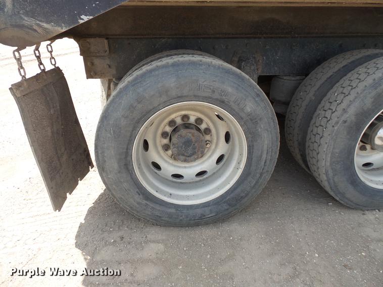 image for item DV9716 1991 Peterbilt 379 dump truck