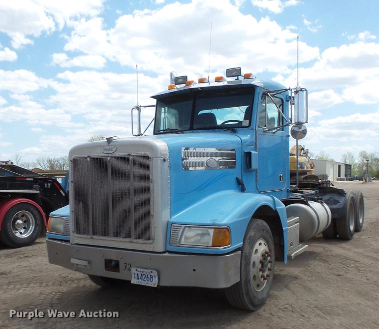 image for item DV9717 1995 Peterbilt 377 semi truck