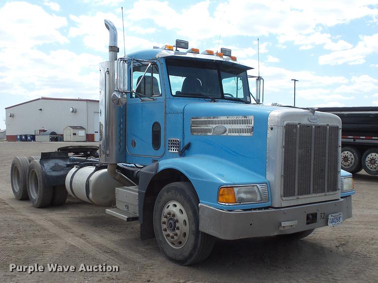 image for item DV9717 1995 Peterbilt 377 semi truck