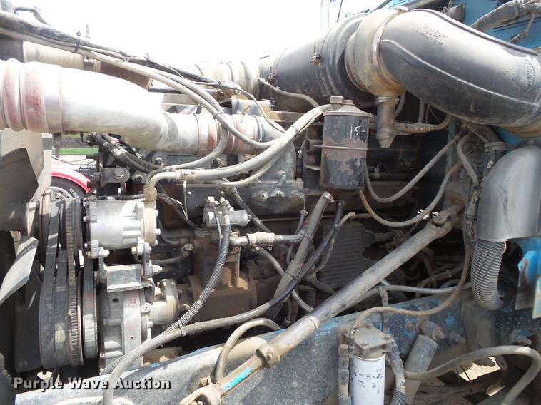 image for item DV9717 1995 Peterbilt 377 semi truck