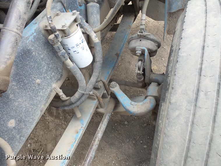 image for item DV9717 1995 Peterbilt 377 semi truck