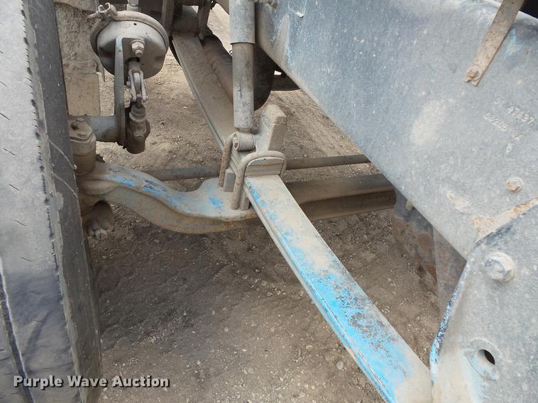 image for item DV9717 1995 Peterbilt 377 semi truck