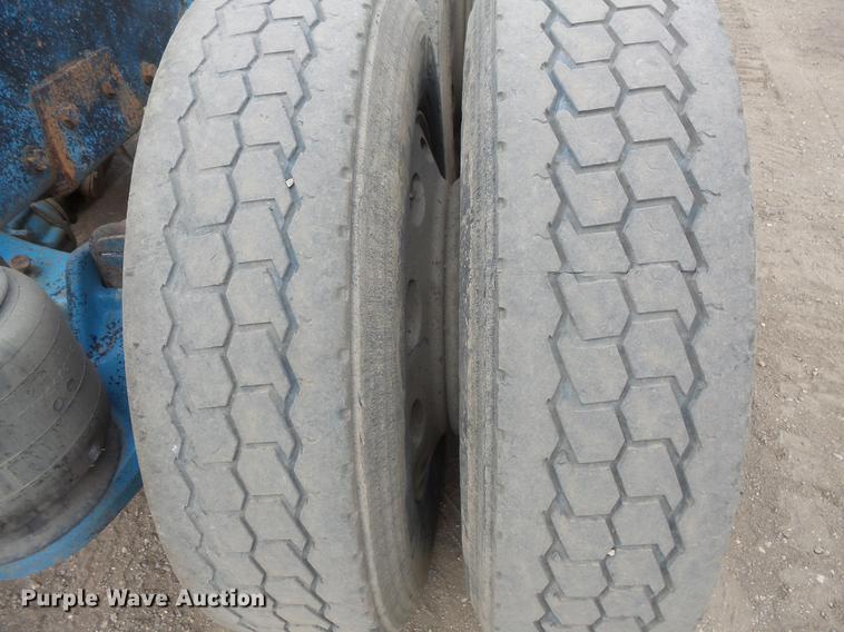 image for item DV9717 1995 Peterbilt 377 semi truck