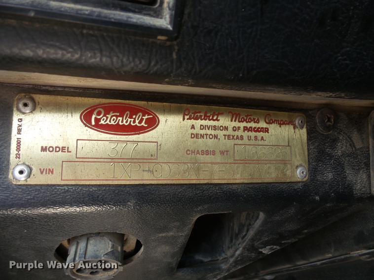 image for item DV9717 1995 Peterbilt 377 semi truck