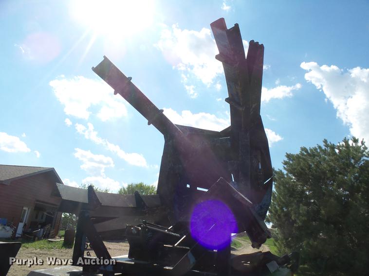 image for item DX9098 1989 International G-8300 truck with Big John tree spade