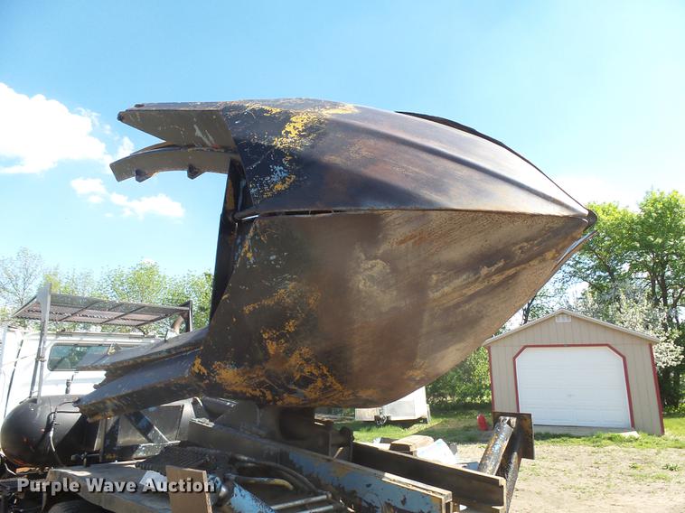 image for item DX9098 1989 International G-8300 truck with Big John tree spade