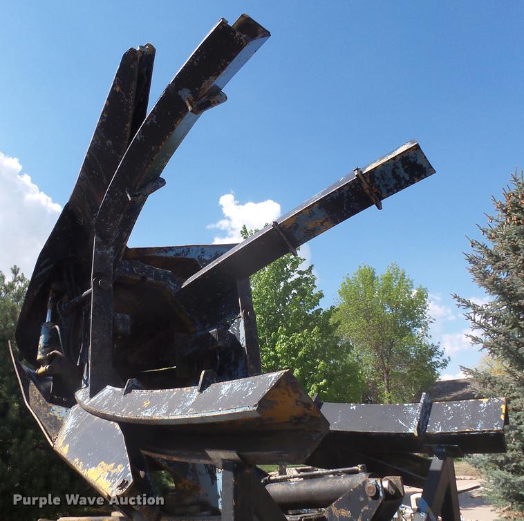 image for item DX9098 1989 International G-8300 truck with Big John tree spade