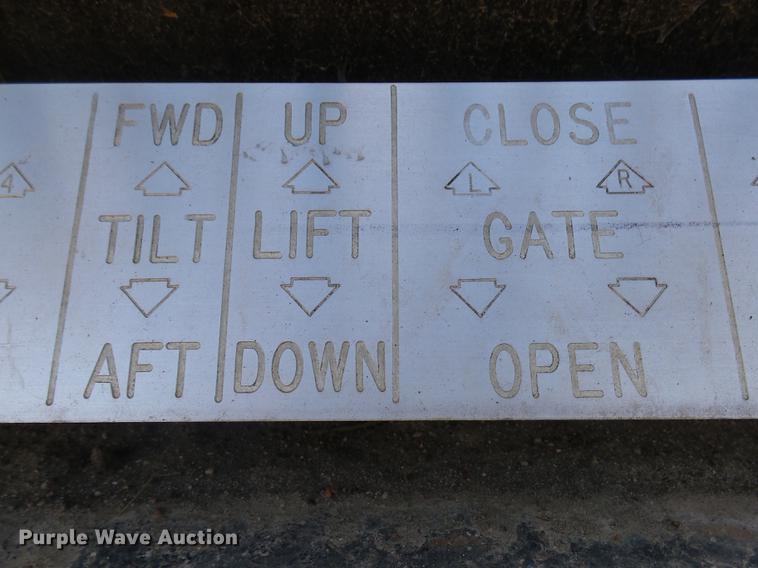 image for item DX9098 1989 International G-8300 truck with Big John tree spade