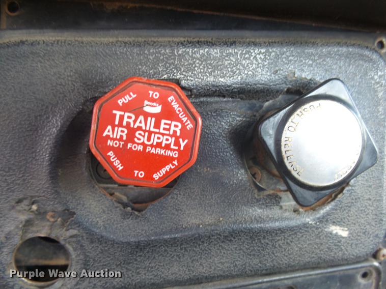 image for item DX9098 1989 International G-8300 truck with Big John tree spade