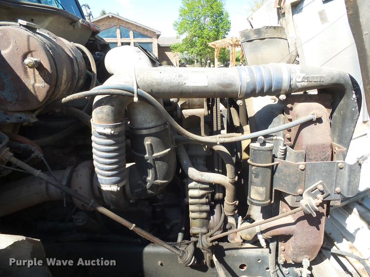 image for item DX9098 1989 International G-8300 truck with Big John tree spade