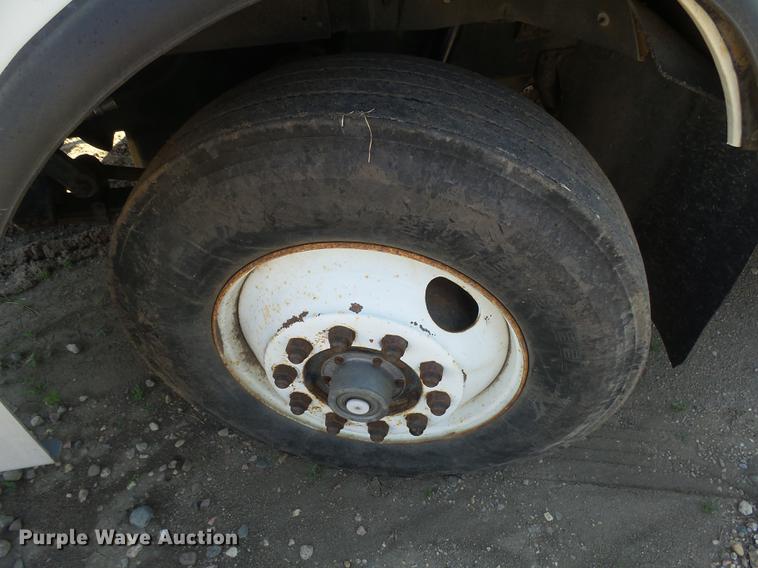 image for item DX9098 1989 International G-8300 truck with Big John tree spade