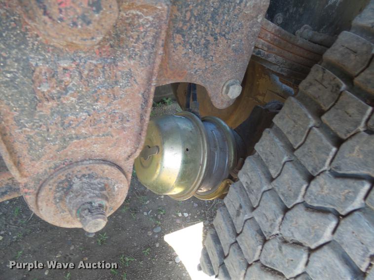 image for item DX9098 1989 International G-8300 truck with Big John tree spade