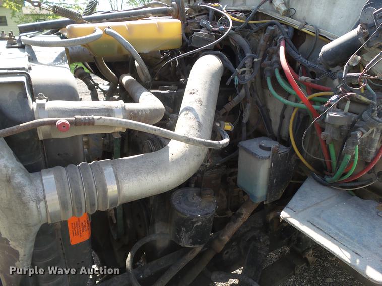 image for item DZ9247 1994 Ford LN9000 dump truck