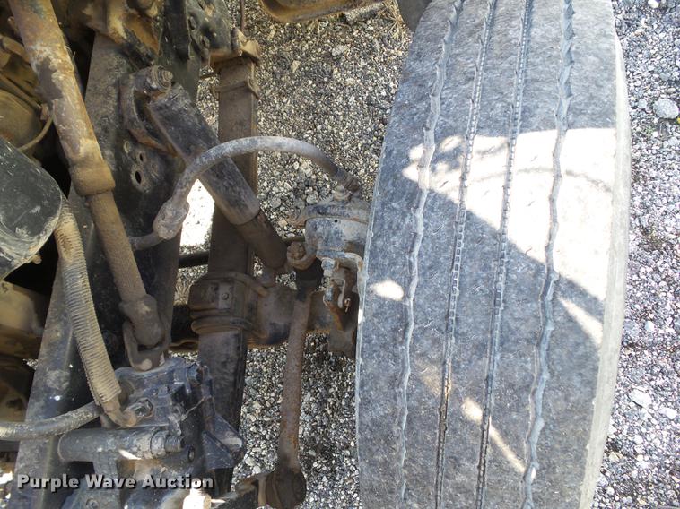 image for item DZ9247 1994 Ford LN9000 dump truck