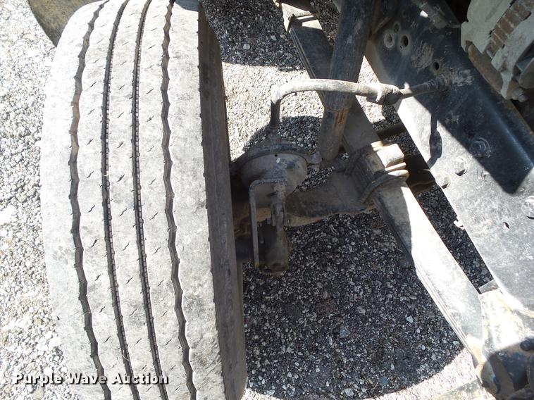 image for item DZ9247 1994 Ford LN9000 dump truck