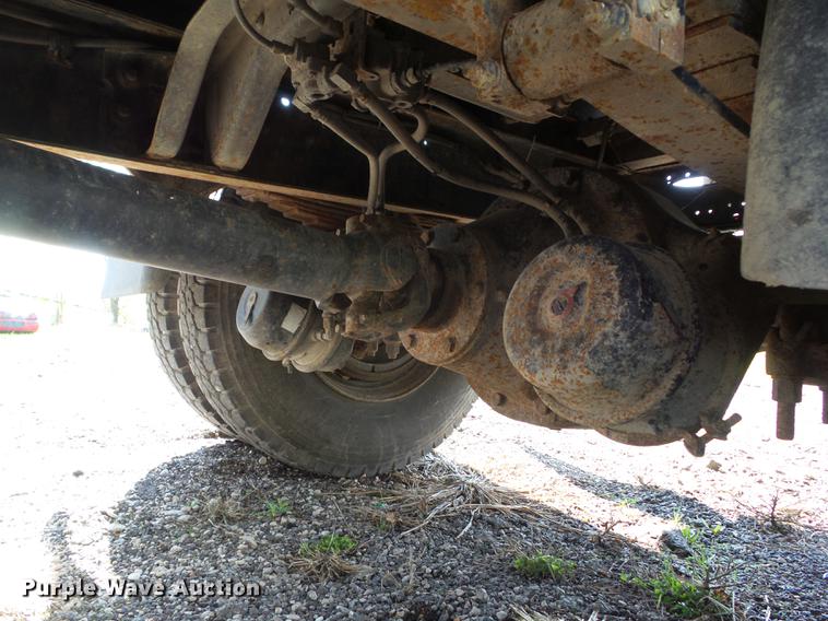 image for item DZ9247 1994 Ford LN9000 dump truck