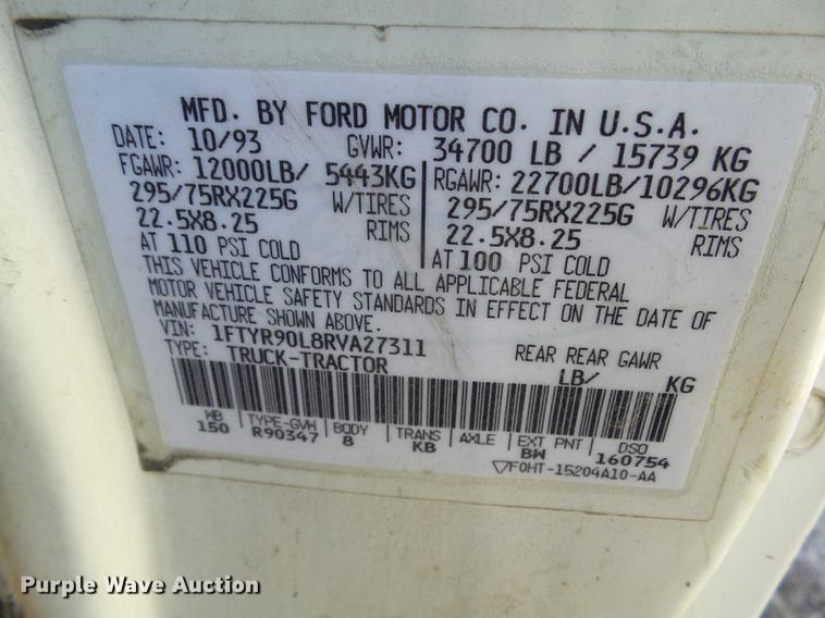 image for item DZ9247 1994 Ford LN9000 dump truck