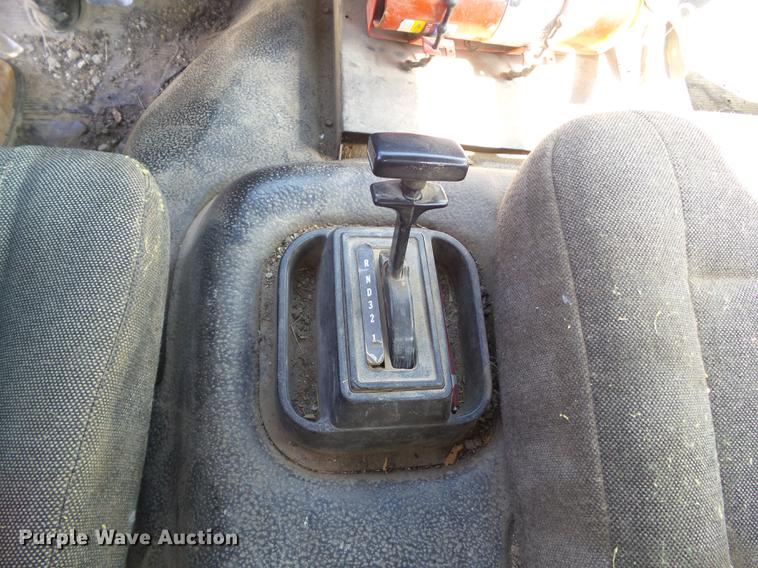 image for item DZ9248 1993 Ford CF8000 vacuum truck