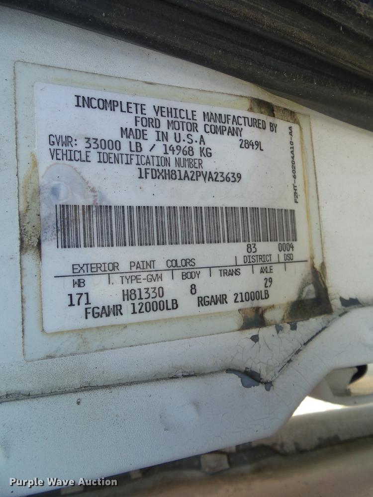 image for item DZ9248 1993 Ford CF8000 vacuum truck