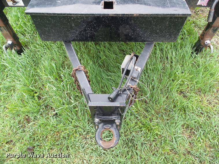 image for item DZ9249 2016 H&H equipment trailer