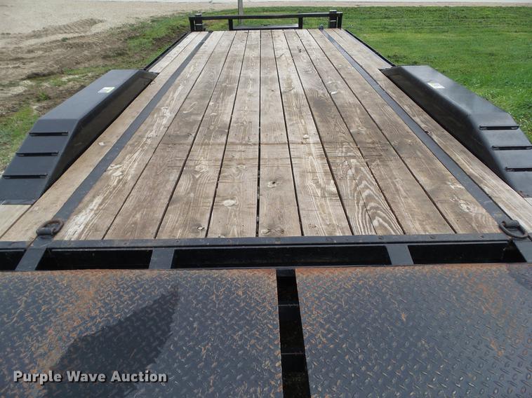 image for item DZ9249 2016 H&H equipment trailer