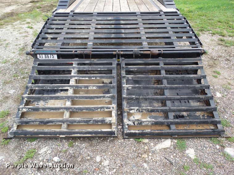 image for item DZ9249 2016 H&H equipment trailer