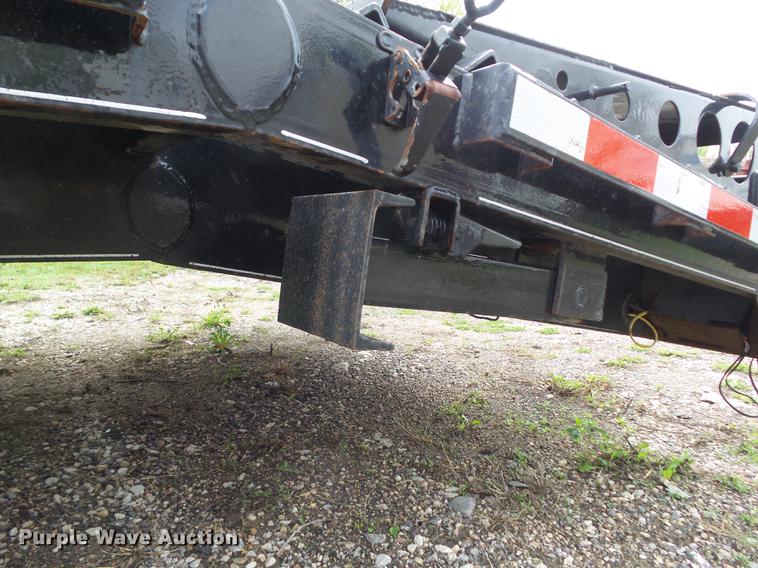 image for item DZ9249 2016 H&H equipment trailer