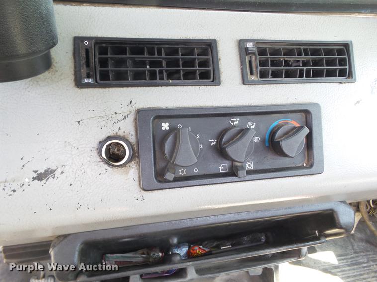 image for item DZ9331 2002 Freightliner FL80 vacuum truck