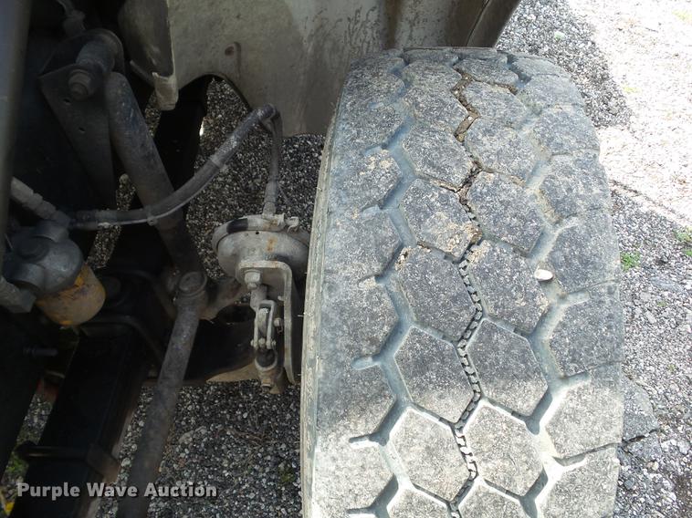 image for item DZ9331 2002 Freightliner FL80 vacuum truck