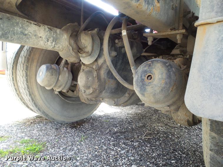 image for item DZ9331 2002 Freightliner FL80 vacuum truck