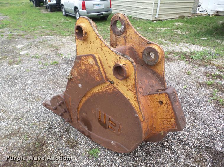 image for item DZ9332 25"W excavator bucket
