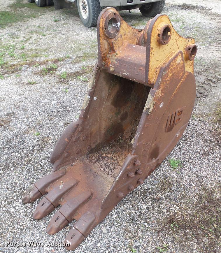 image for item DZ9332 25"W excavator bucket