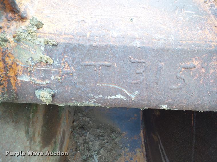 image for item DZ9332 25"W excavator bucket