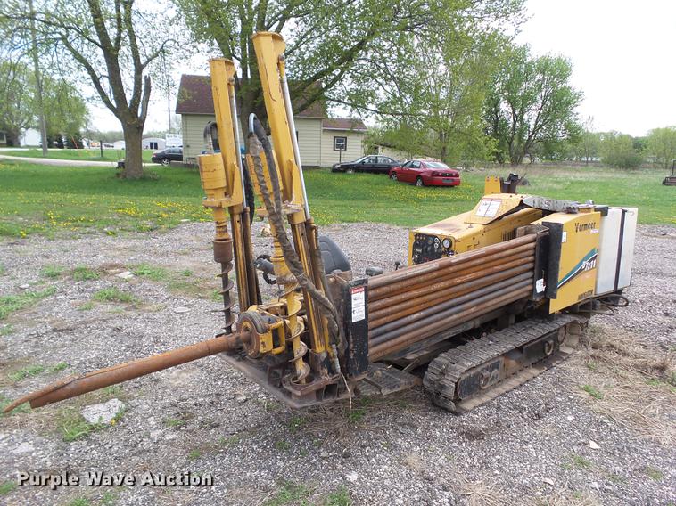 image for item DZ9333 2005 Vermeer D7X11 Series II directional boring unit