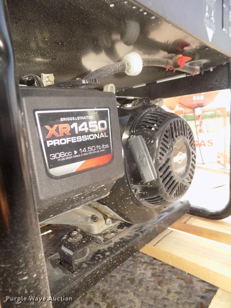 image for item DZ9501 Hobart welder/generator