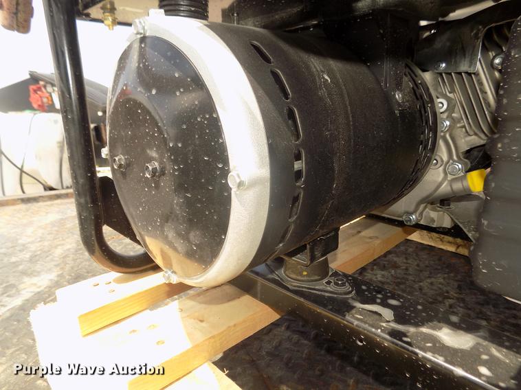 image for item DZ9501 Hobart welder/generator